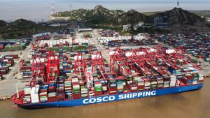 Cosco đẩy mạnh logistics biển và hàng không