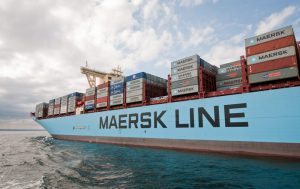 Maersk cảnh báo nhu cầu vận chuyển container đường biển chậm lại